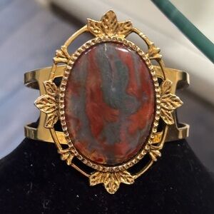 Green Moss Agate stone adjustable bracelet gold tone